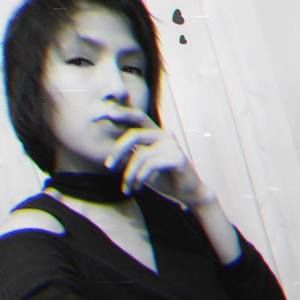 Meet your Posher, Carmella